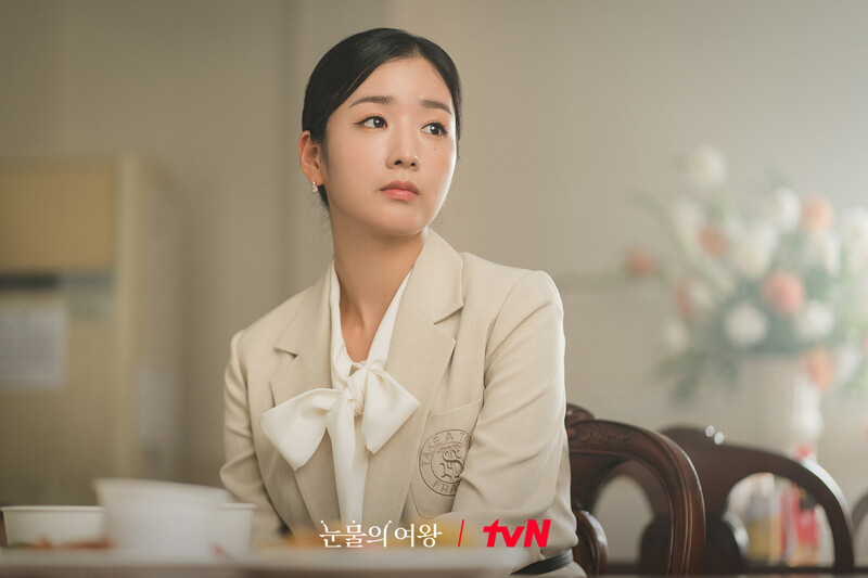 tvN drama "Queen of Tears" still cuts starring BOMI of APINK documents 14