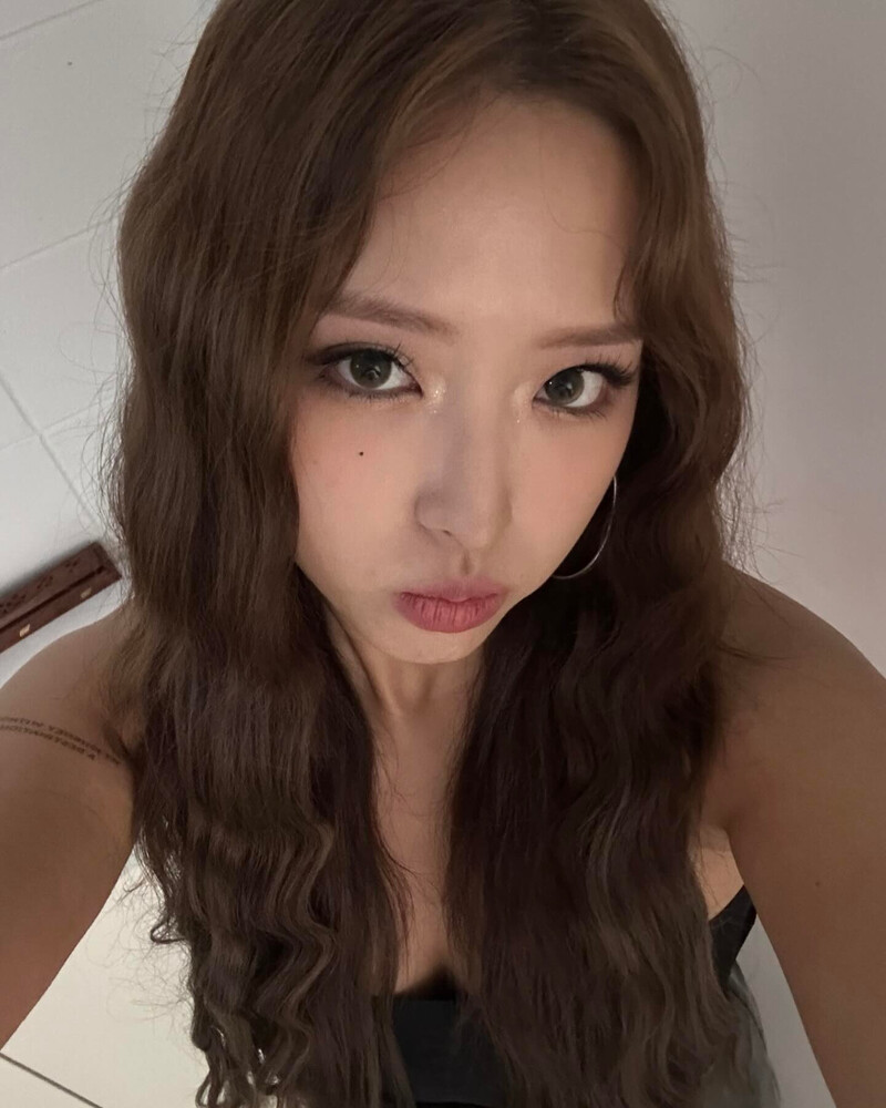 240903 - HyeJu Instagram Update documents 3