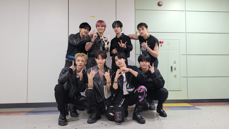 221012 STRAY KIDS Twitter Update documents 2