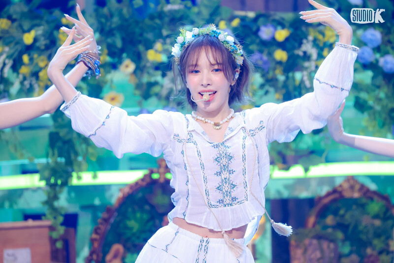 240628 Red Velvet Wendy - 'Cosmic' at Music Bank documents 7