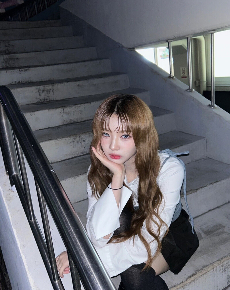 241031 tripleS Twitter & Instagram Update - HaYeon documents 2