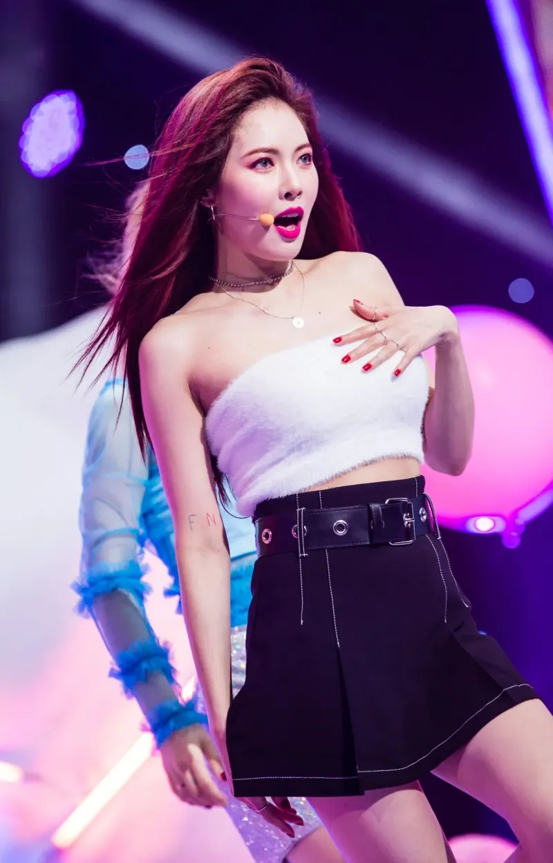 Hyuna879.jpg