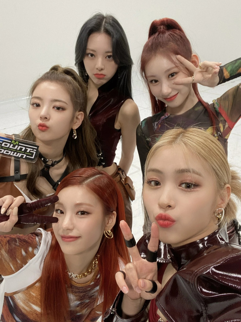210506 M Countdown Twitter Update - ITZY documents 1