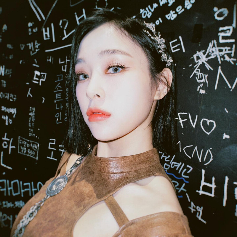 220414 Dreamcatcher Gahyeon Instagram Update documents 1