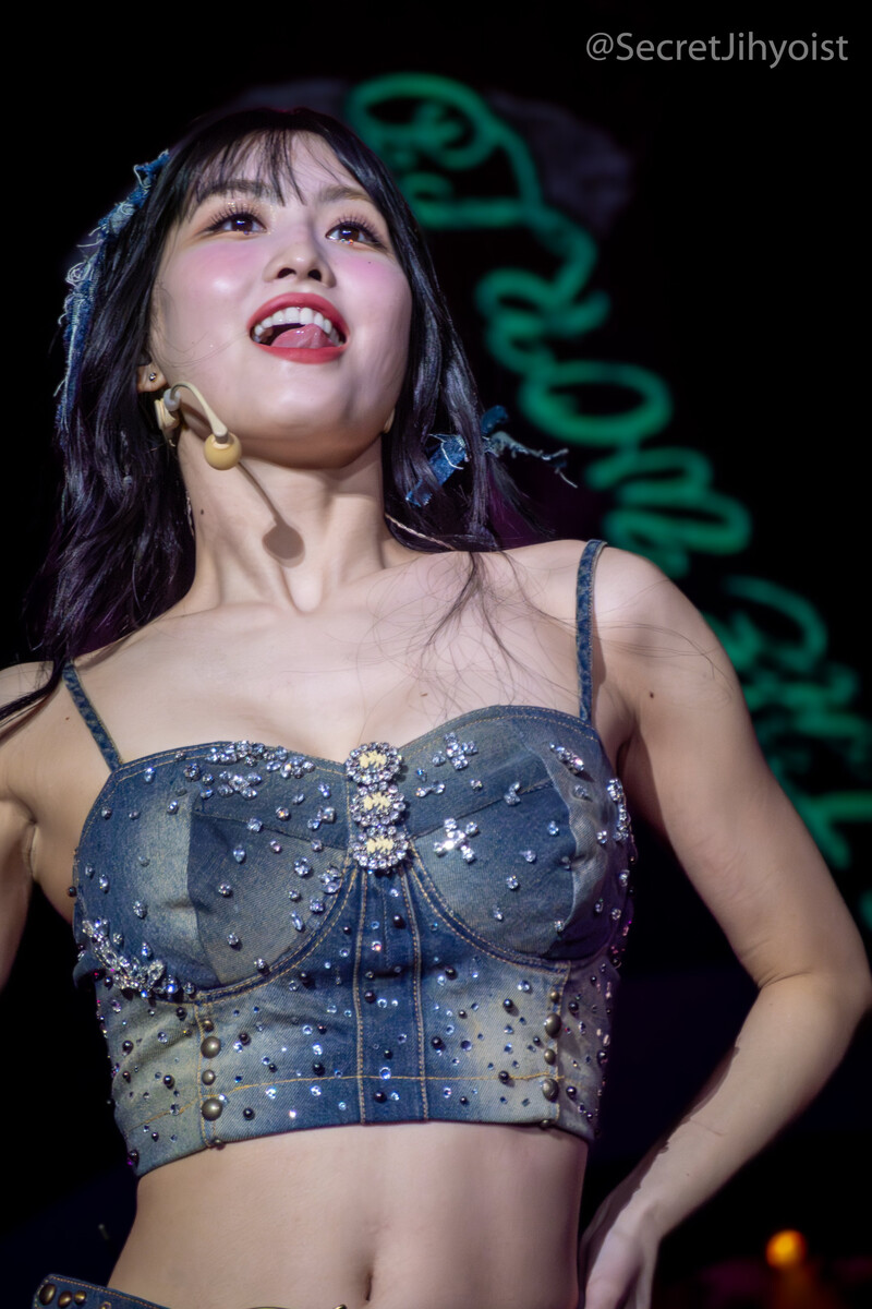 230621 TWICE Momo - ‘READY TO BE’ World Tour in Dallas documents 1