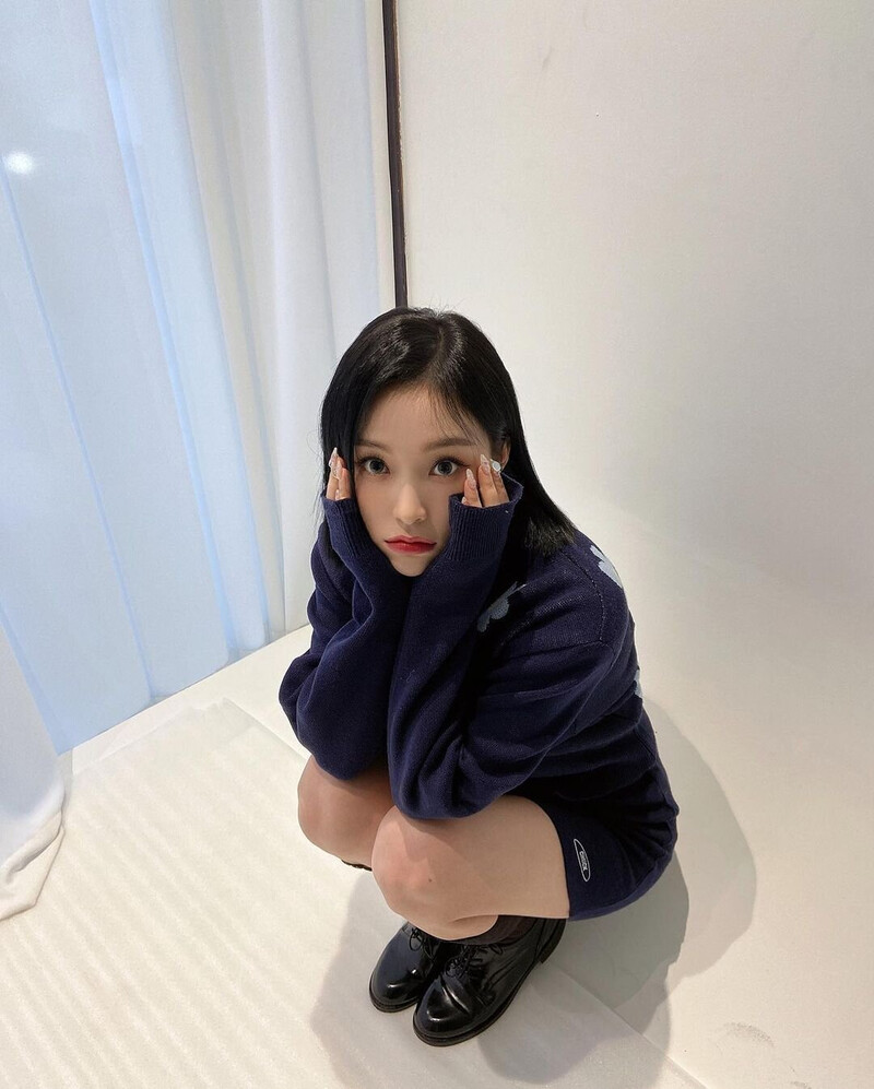 220512 Dreamcatcher Gahyeon Instagram Update documents 7