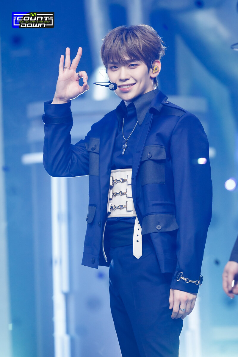 231109 ZEROBASEONE Tae Rae - "Crush" and "Melting Point" at M Countdown documents 1