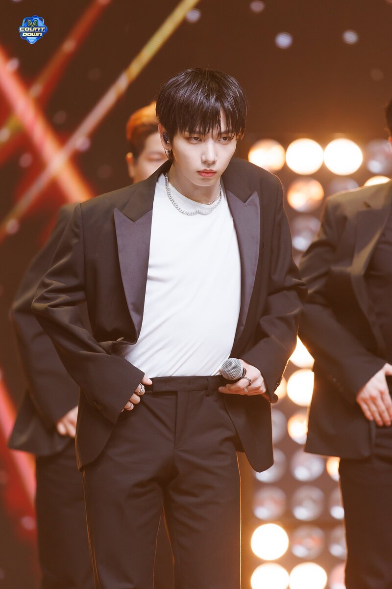 240111 MC Jaehyun - 'Standing Next to You' Special Stage at M Countdown documents 18
