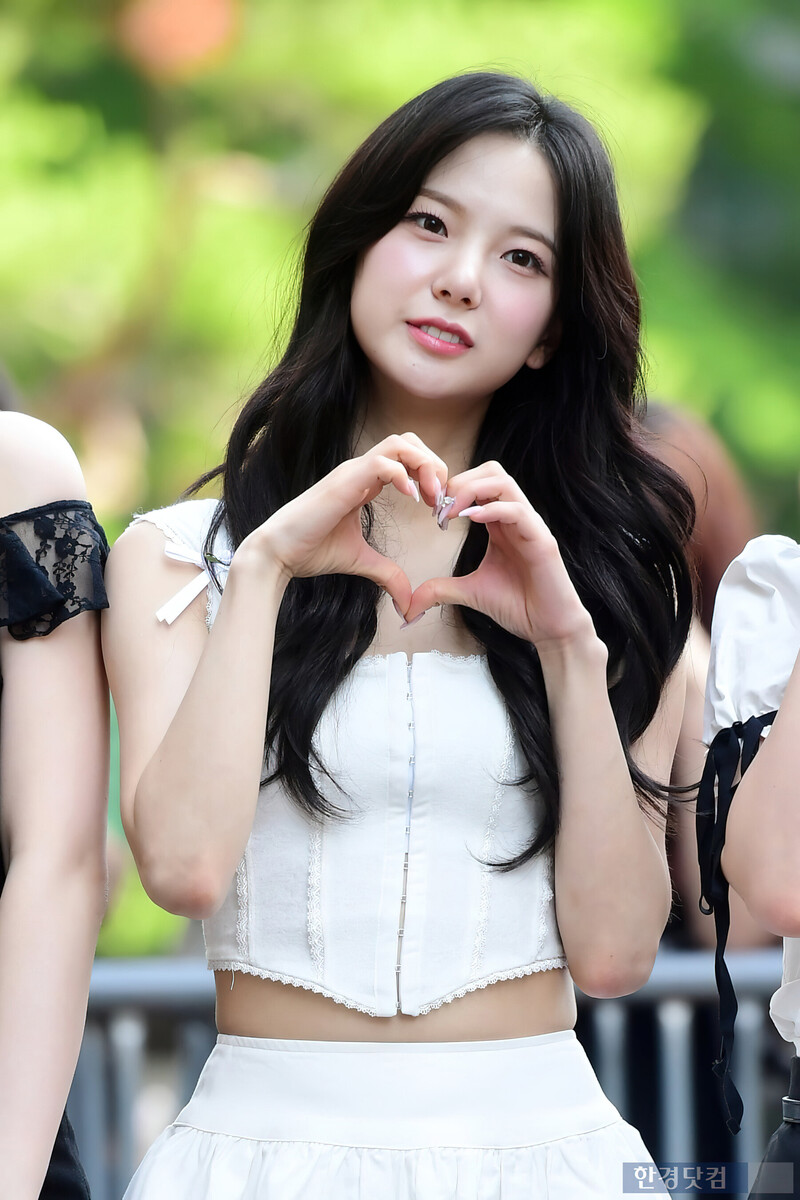 240614 Kep1er Yujin - Music Bank Commute documents 2