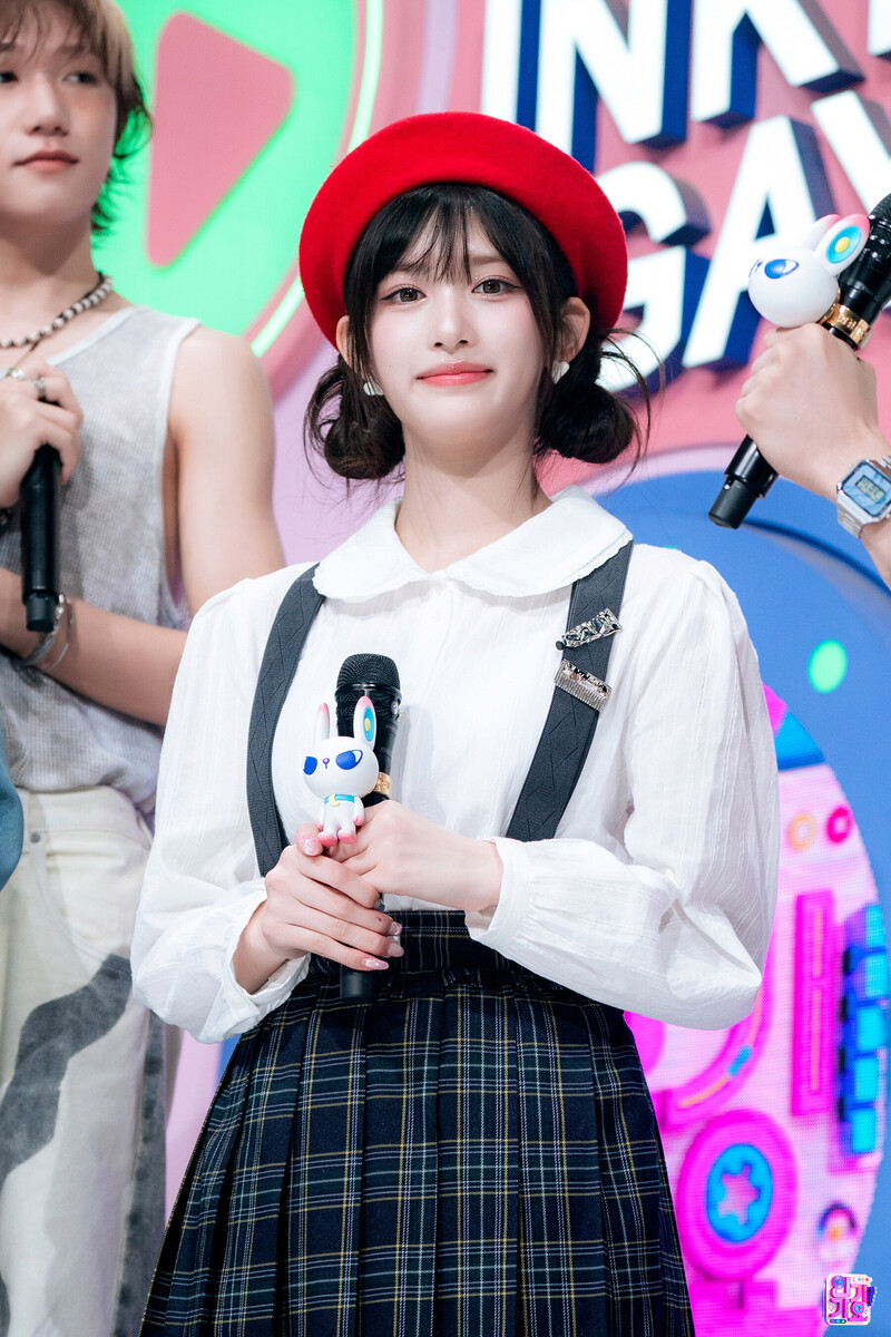 240922 MC Leeseo at Inkigayo documents 9