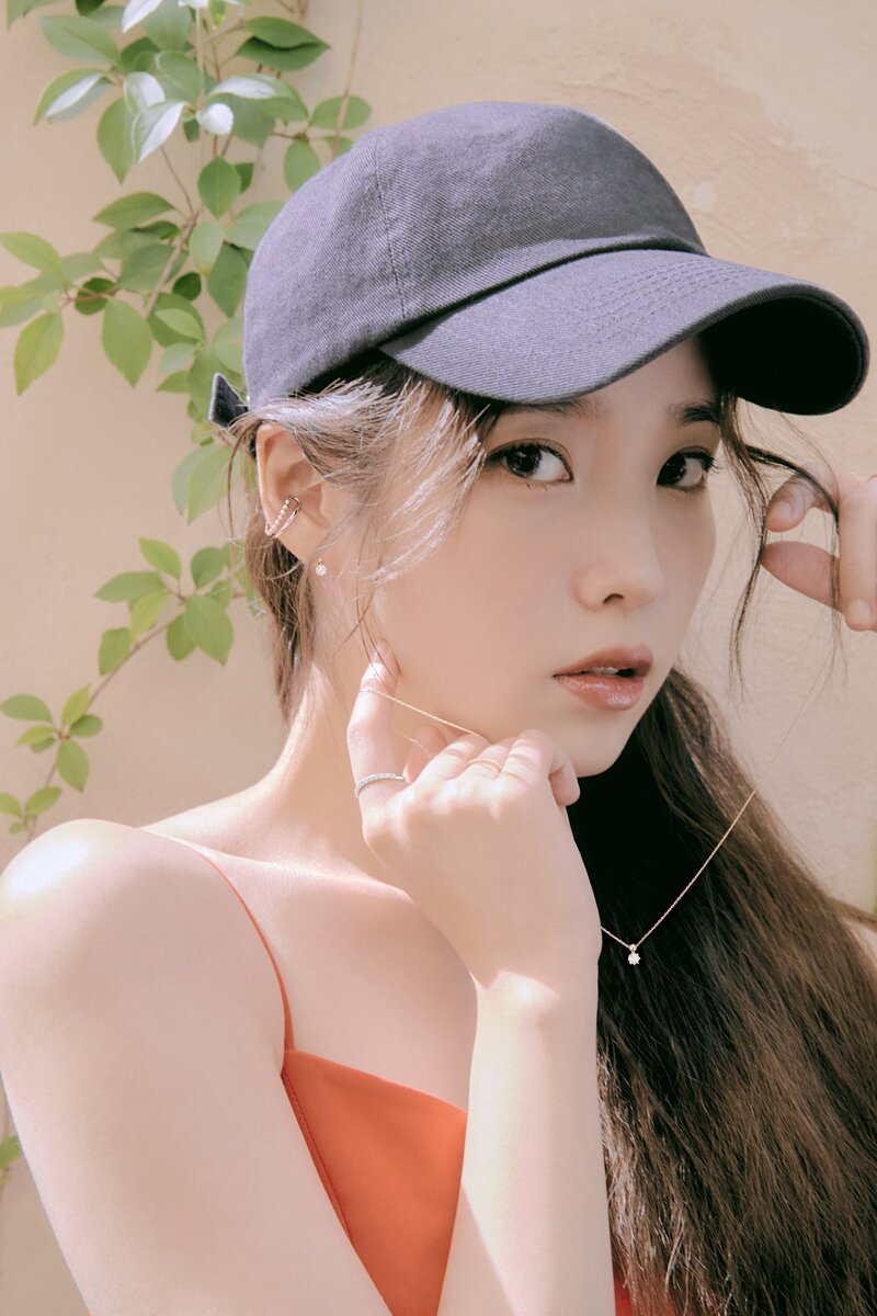 IU for J.ESTINA Summer 2021 Collection documents 4