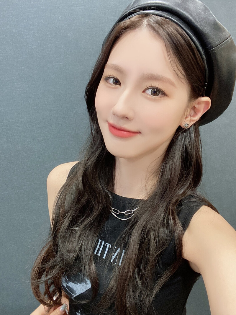 210917 (G)I-DLE Miyeon SNS Update documents 3