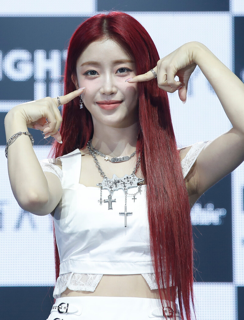 240701 STAYC Sumin - "Metamorphic" Comeback Showcase documents 1