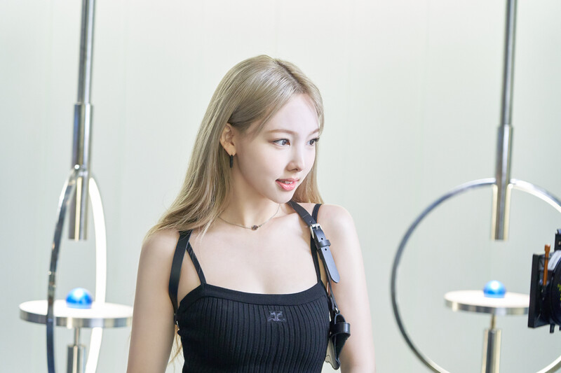 220907 JYP Naver Post - 11th Mini Album 'BETWEEN 1&2' MV Shoot documents 2