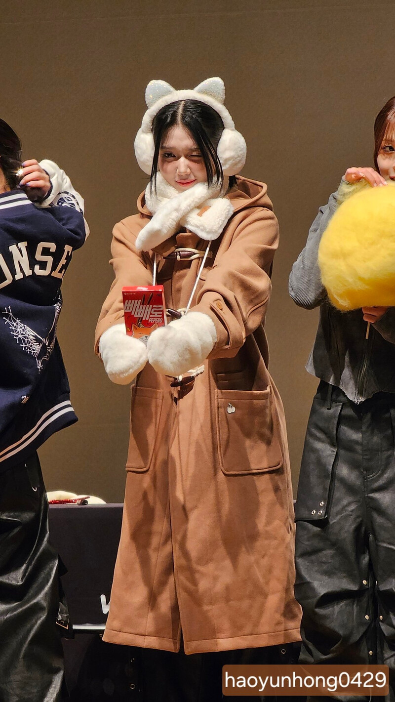 241109 tripleS YuBin at Fanmeeting documents 7