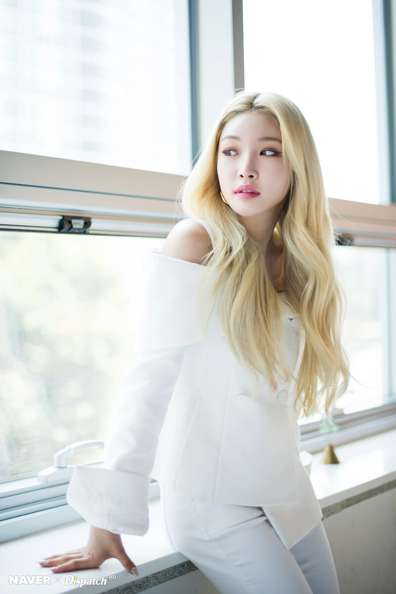 Chungha - "Flourishing" promotion photoshoot by Naver x Dispatch documents 8