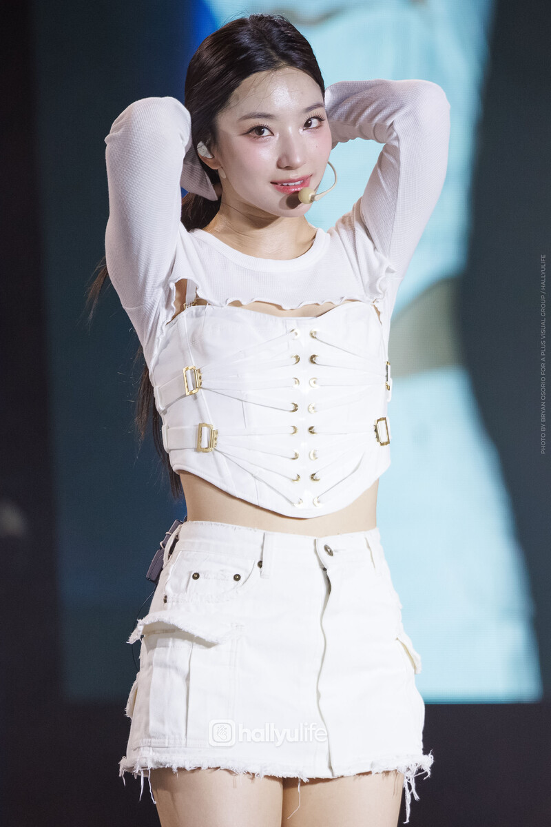 240511 fromis_9 Saerom - KWAVE Music Festival in Manila documents 1