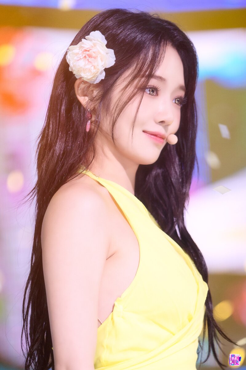 220710 fromis_9 Jisun - 'Stay This Way' at Inkigayo documents 5