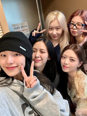 241030 - ITZY Twitter Update