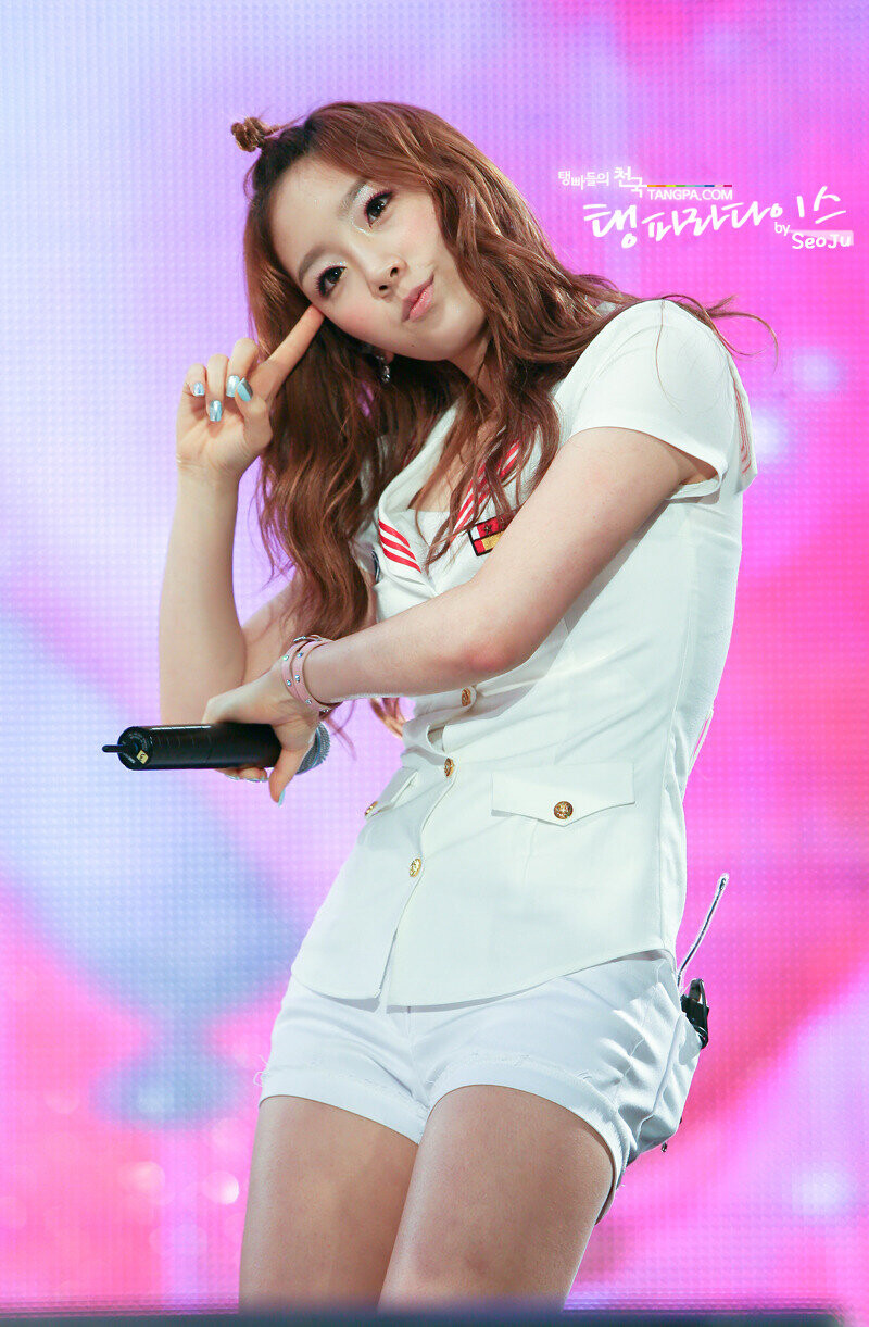 090801 Girls' Generation Taeyeon at High1 Resort Cool Summer Festival documents 8