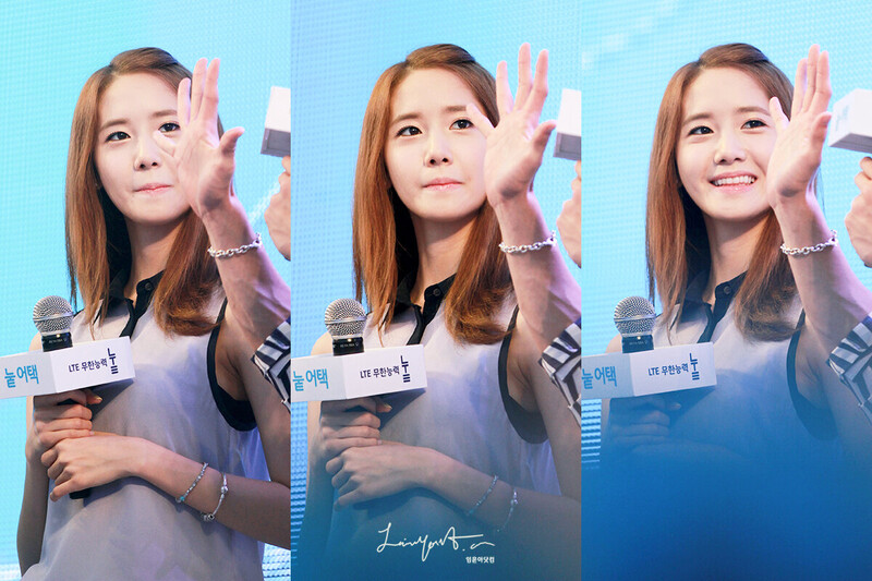 130729 Girls' Generation YoonA at SK Telecom event in Changwon documents 4