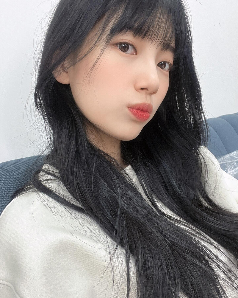 221119 Bae Suzy Instagram Update documents 1