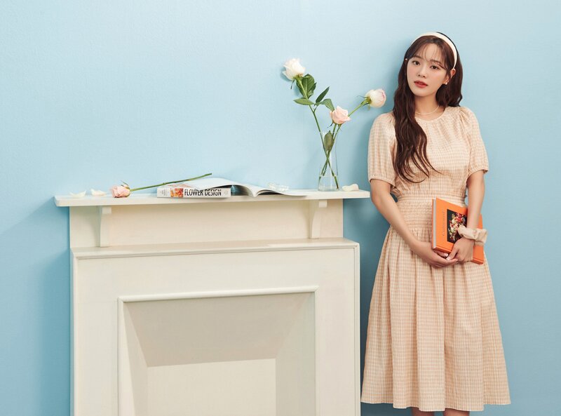Kim Sejeong for ROEM 2022 SS Collection documents 10