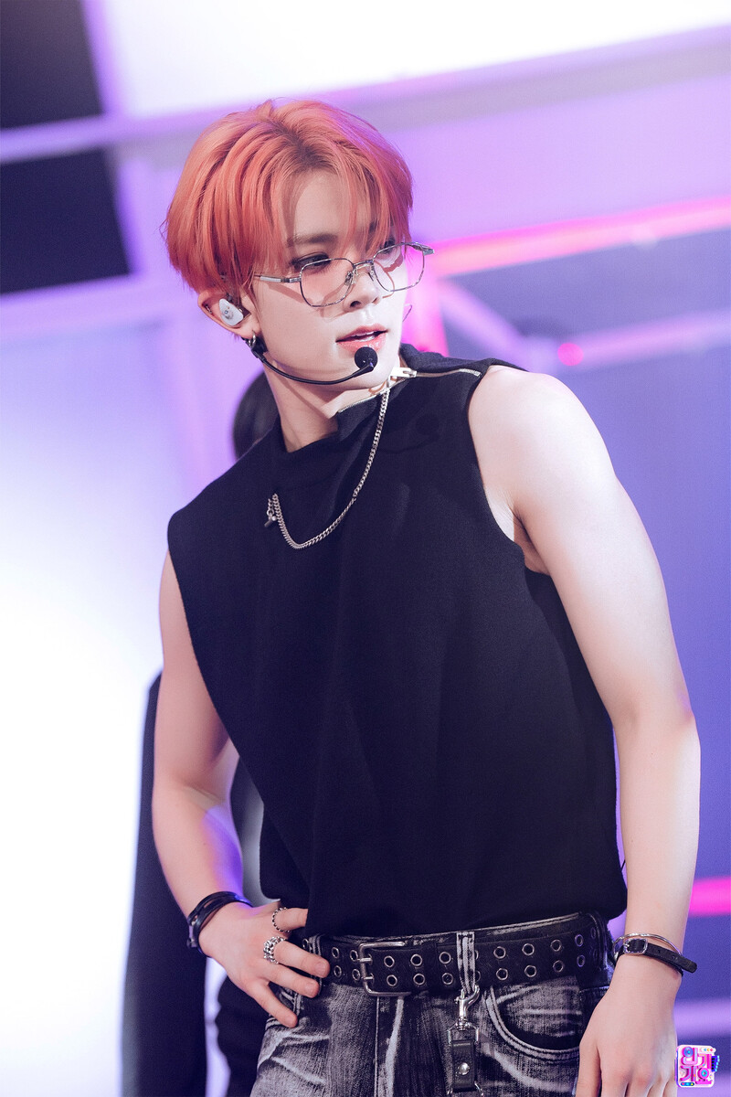 240714 ENHYPEN Heeseung - 'XO (Only If You Say Yes)' at Inkigayo documents 1