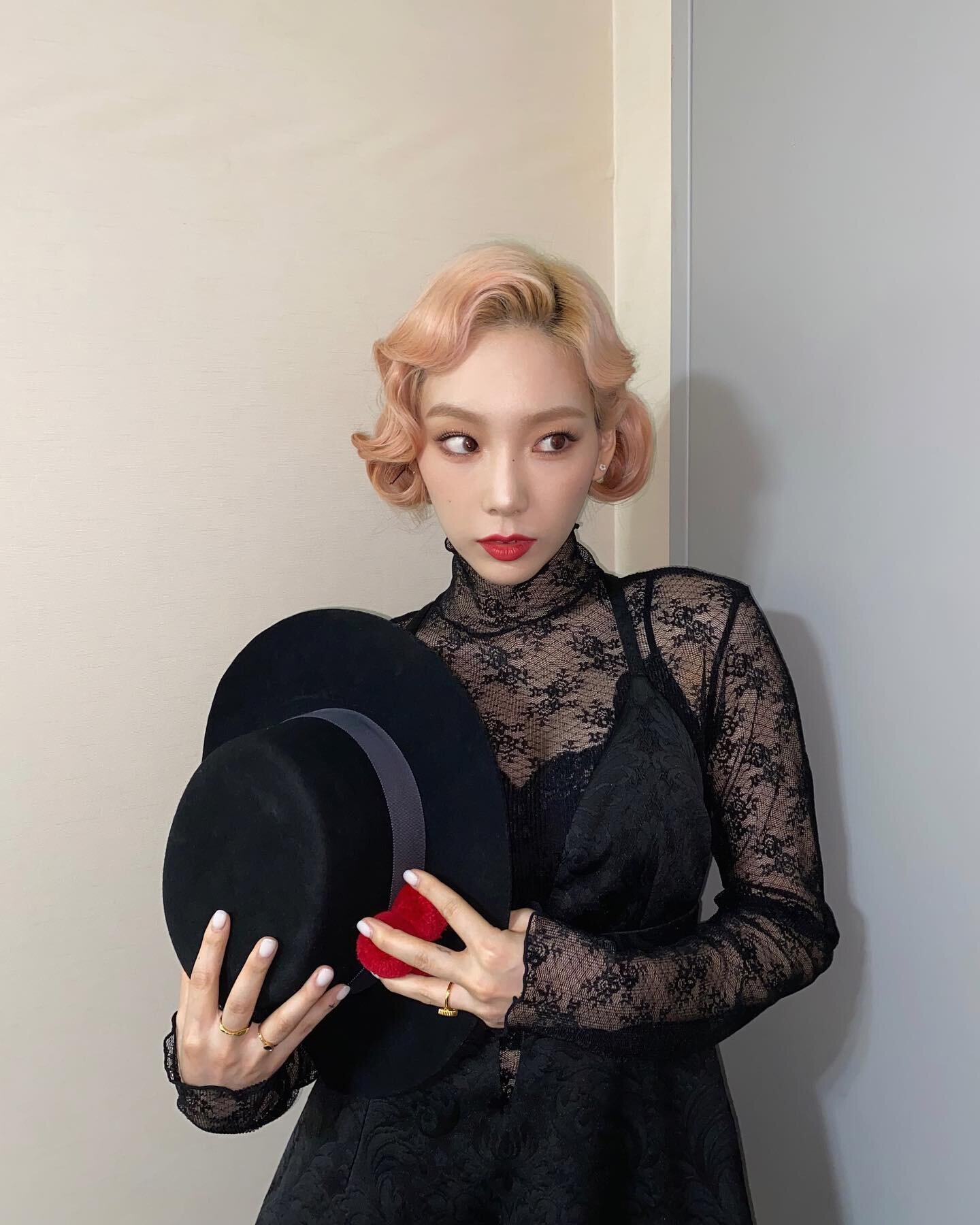 Taeyeon Instagram November 9, 2021 – Star Style