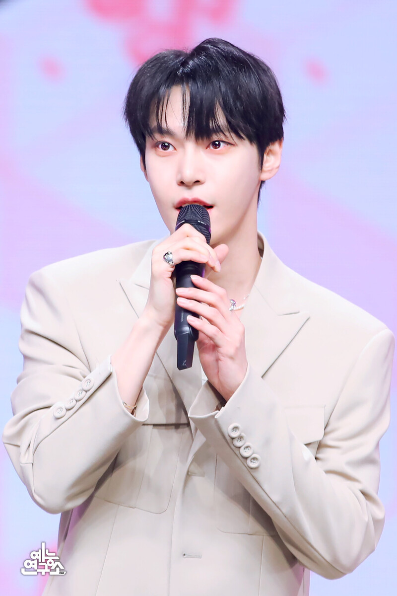 230524 NCT DOJAEJUNG ‘Perfume’ at Show Champion | Doyoung documents 1