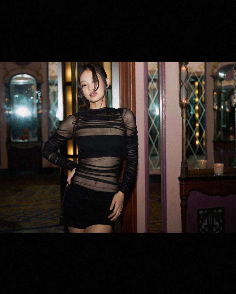 240221 - JENNIE Instagram Update documents 9