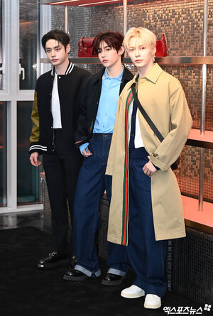 241022 ZEROBASEONE Kim Jiwoong, Sung Hanbin, & Zhang Hao at Gucci Cultural Month Photo Exhibition Album correction