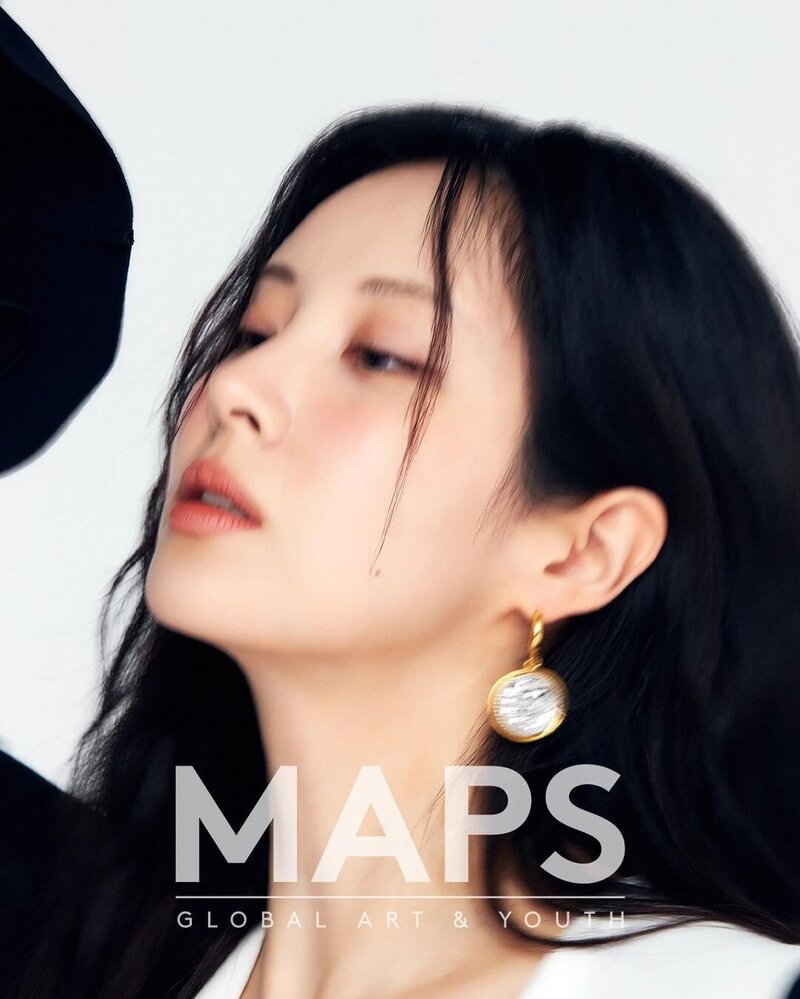 MAPS NOVEMBER ISSUE with SEOHYUN documents 1