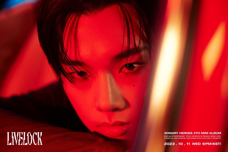 Xdinary Heroes 'Livelock' concept photos documents 5