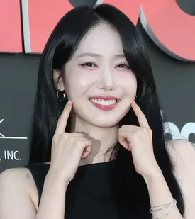 240827 VIVIZ SINB at Billboard K-POWER 100