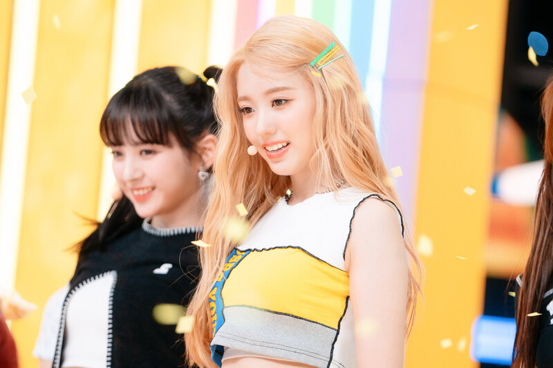 220703 Kep1er Yeseo 'Up!' at Inkigayo documents 14