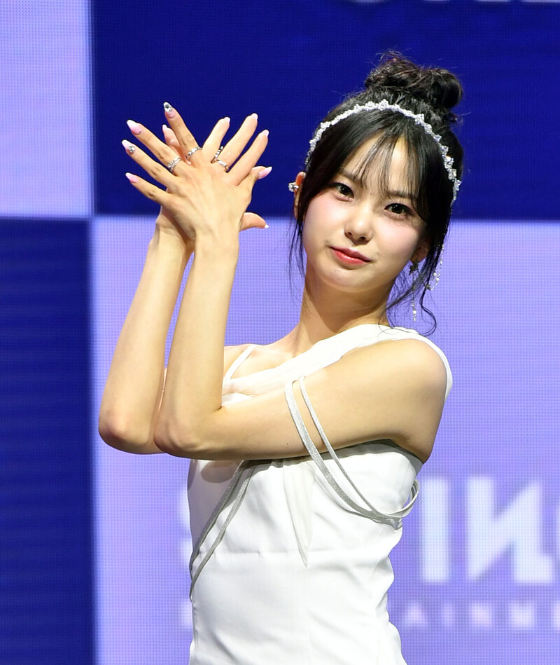 240603 Kep1er Yujin - 'Kep1going On' Comeback Showcase documents 3