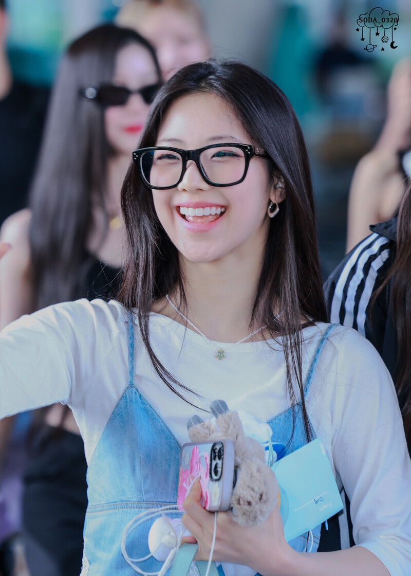 240610 RUKA at Incheon International Airport documents 1