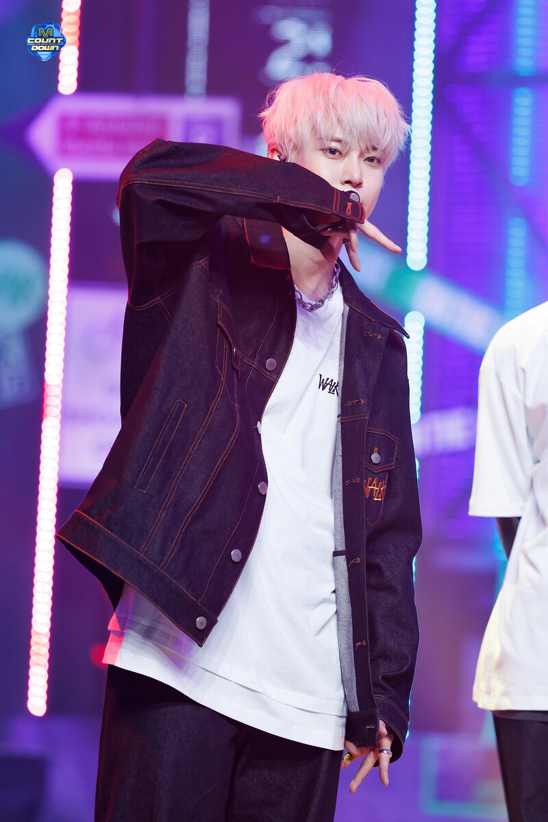 240728 NCT 127 Doyoung - 'WALK' at M Countdown documents 11