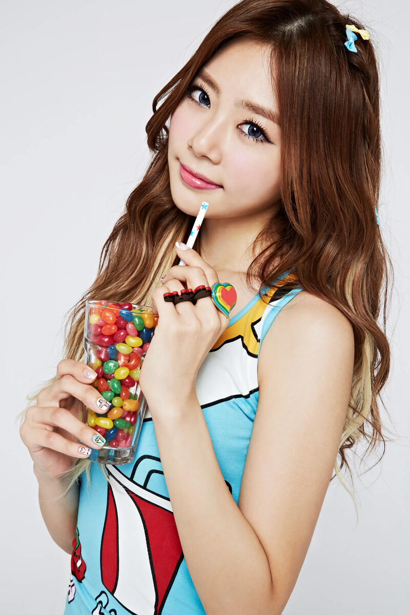 MINX_Jiu_Love_Shake_promotional_photo.png