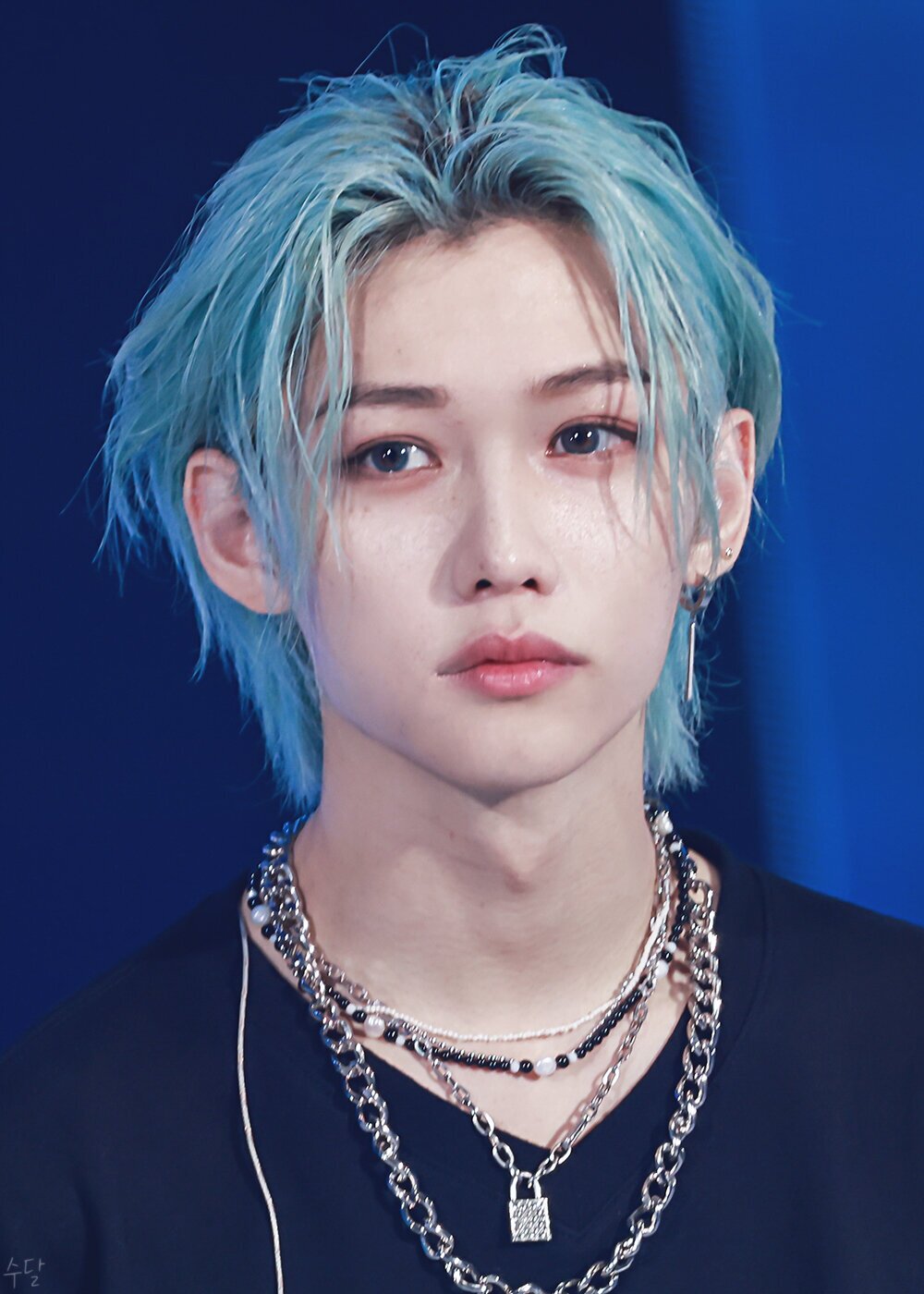 Stray Kids' Felix Injures Back + Upcoming Fan Meeting Performances To Be  Partially Adjusted