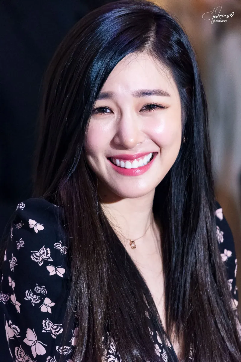 Tiffany1767.jpg