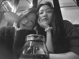 221003 RED VELVET Yeri Instagram Update with Taeyeon