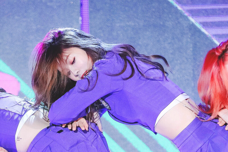 180421 Weki Meki Lucy at Changwon Open Concert documents 2