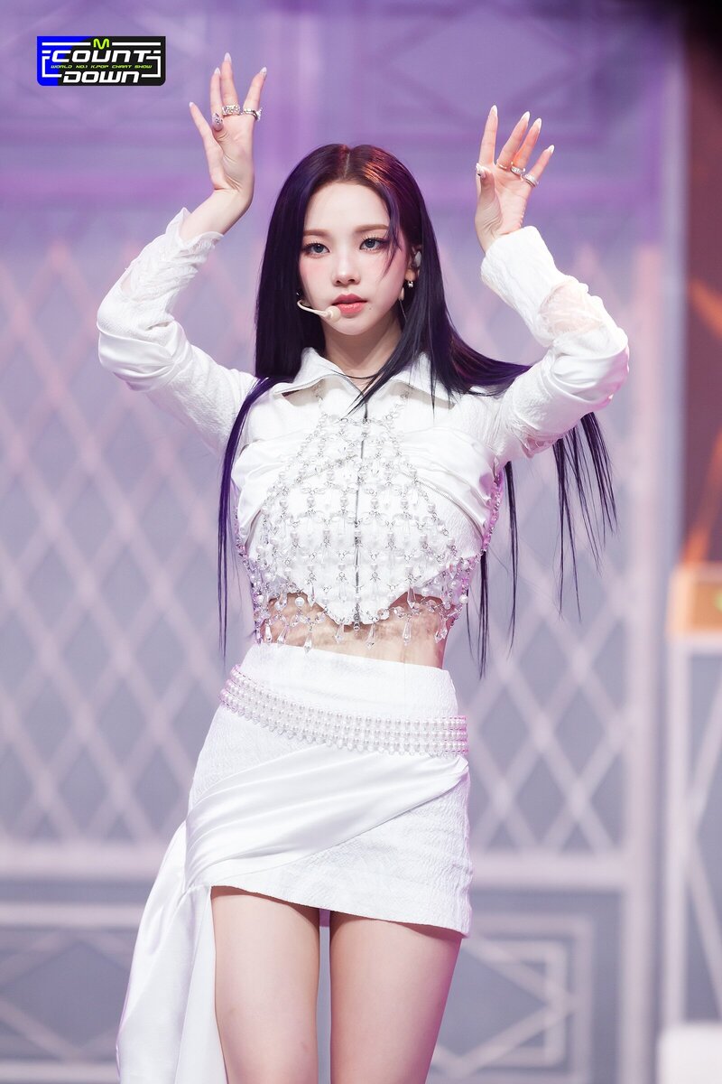 220714 aespa - 'Girls' at M Countdown documents 18