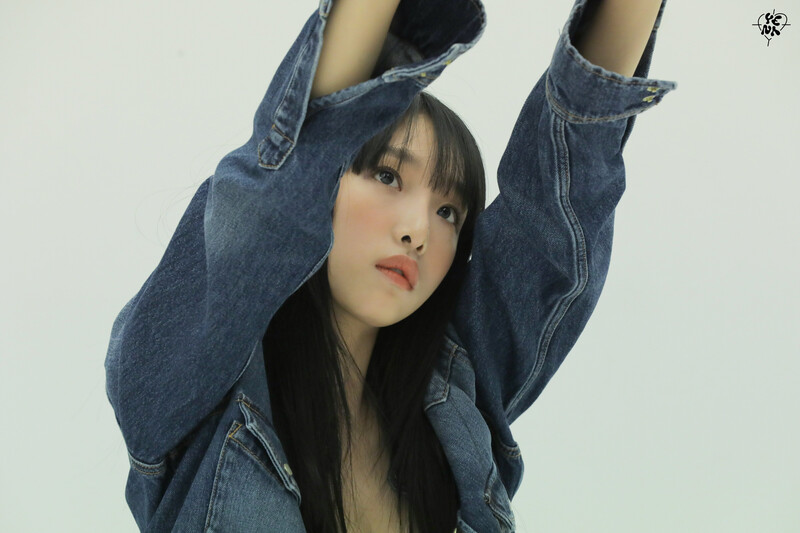 221005 Yuehua Entertainment Naver Update - YENA - Y Magazine x Hogan F/W Collection Behind documents 1