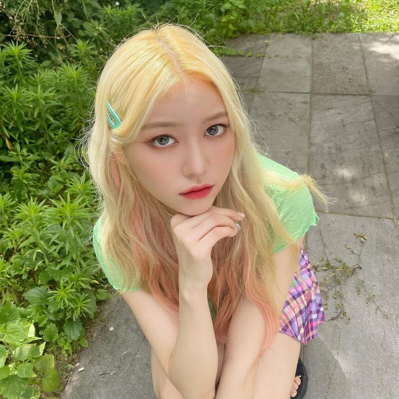 210717 MOMOLAND Jane Instagram Update documents 1