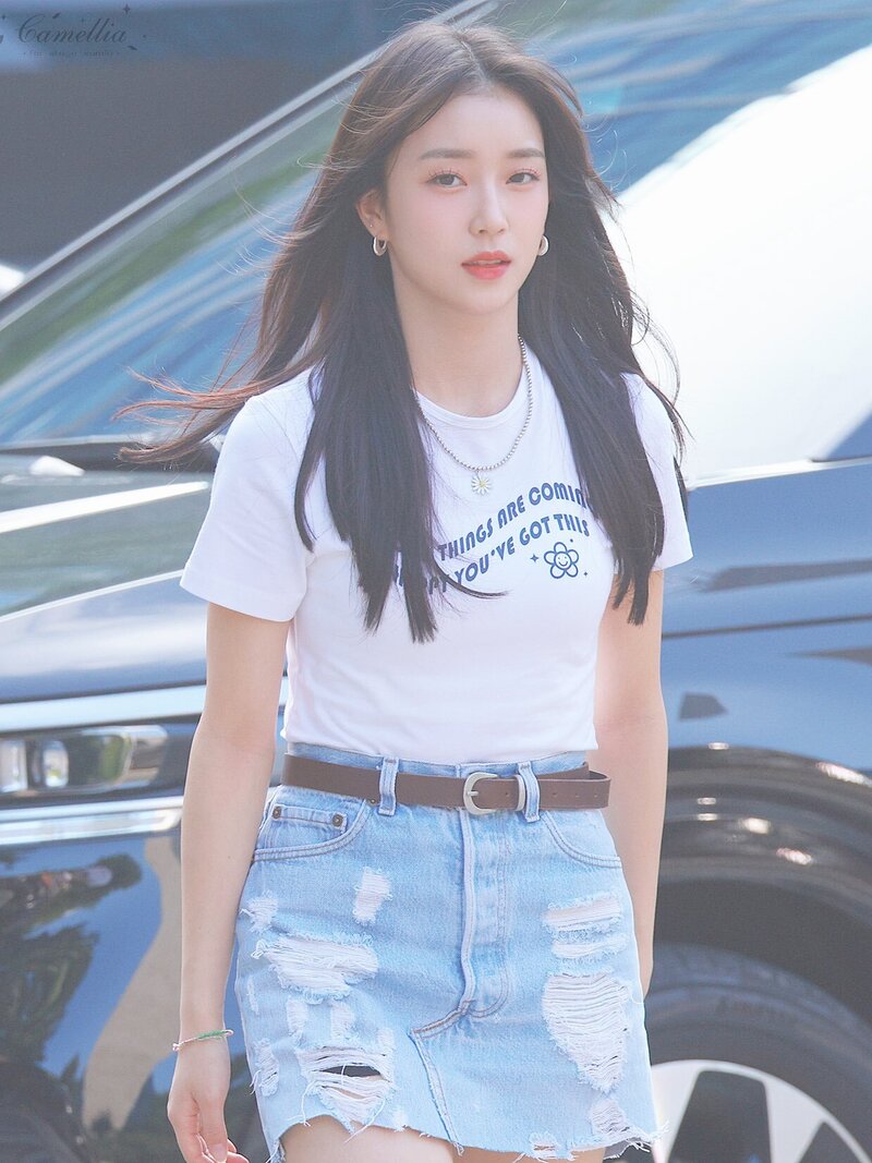 220729 STAYC Sumin - Music Bank Commute documents 1