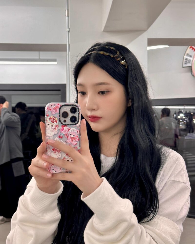 240508 Red Velvet Joy Instagram Update documents 8