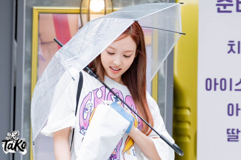 240615 TWICE Nayeon - Music Core Mini Fanmeet documents 11